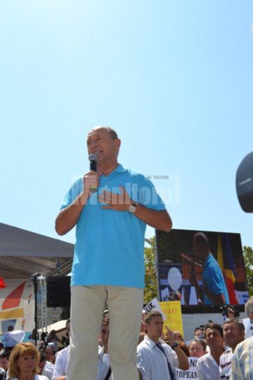 3.000 de suceveni, la mitingul de susținere a lui Traian Băsescu de la Iași