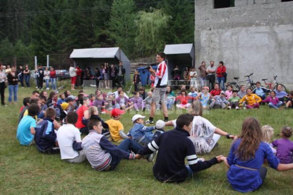 Tabăra de la Crucea, la care au participat peste o sută de tineri, s-a desfășurat în perioada 9 – 19 iulie