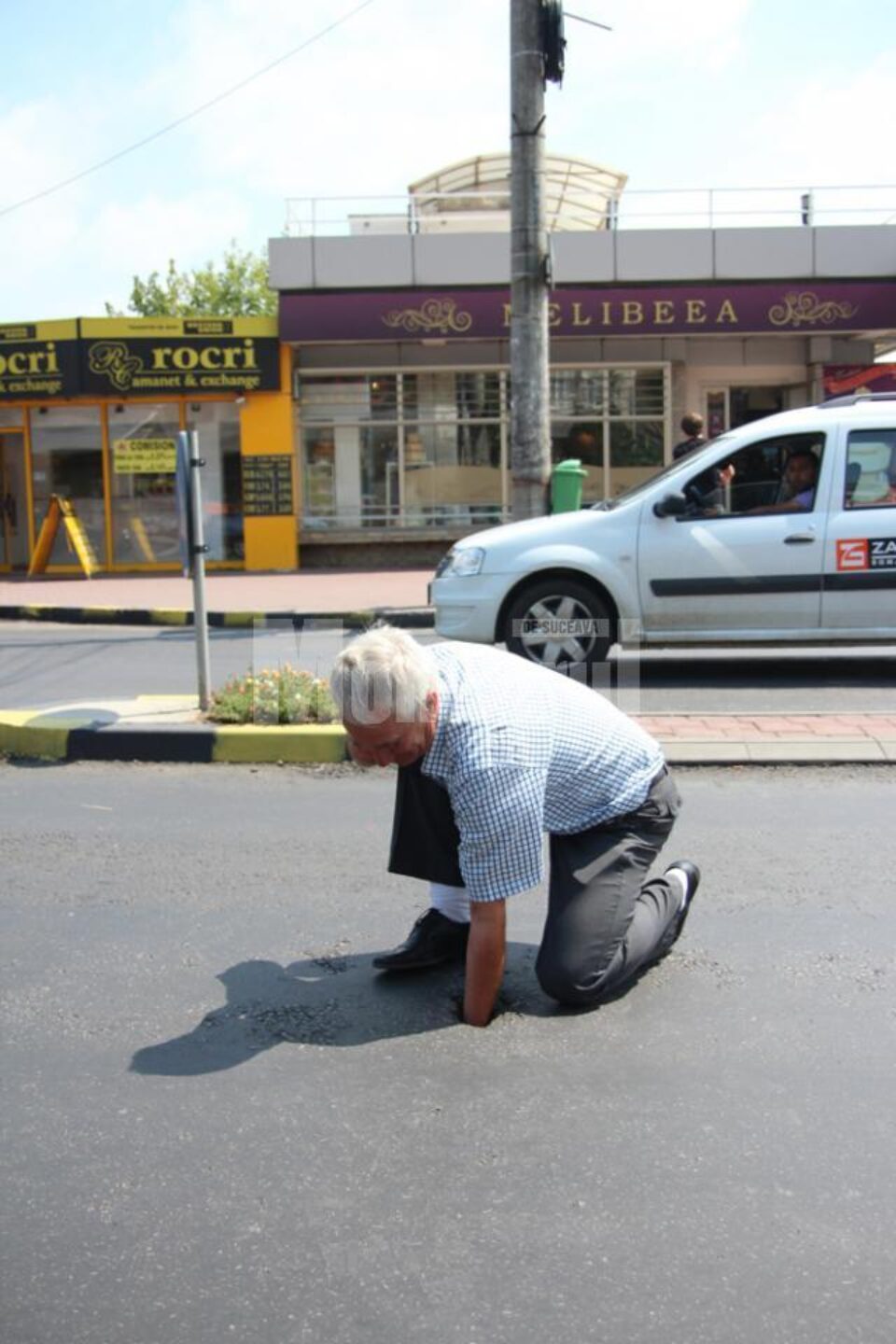 Experimentul făcut de Constantin Nașcu pentru a măsura adâncimea gropii