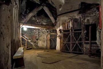 „Băi sărate la Cacica”