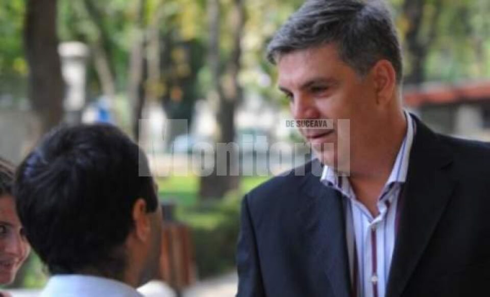 Valeriu Zgonea: Dacă Traian Băsescu v-a tăiat 25% din salarii, atunci trebuie să-i tăiați și voi doi ani din mandat