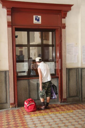 În Gara Ițcani mai este deschisă o singură casă de bilete