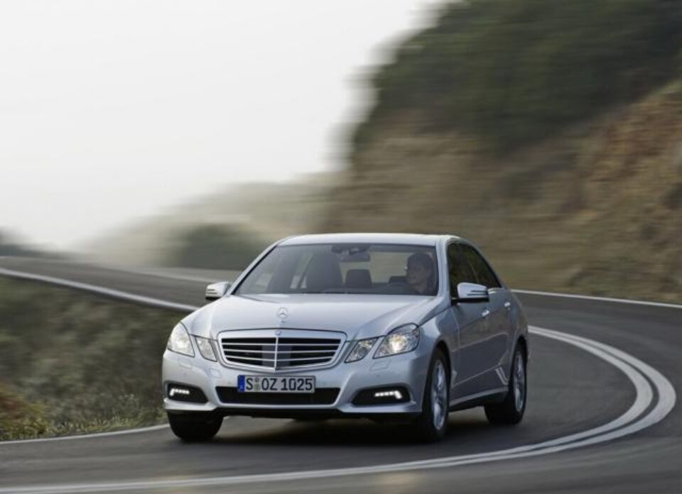 Mercedes E-Klasse este mai eficient