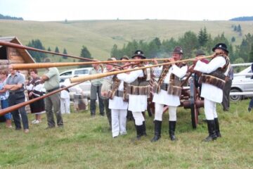 Buciumele au răsunat în munți, ca pe vremuri