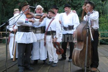 Festivalul „Tarafuri și fanfare”