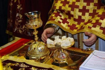 Sfânta Euharistie trebuie să fie precedată de Taina Pocăinței