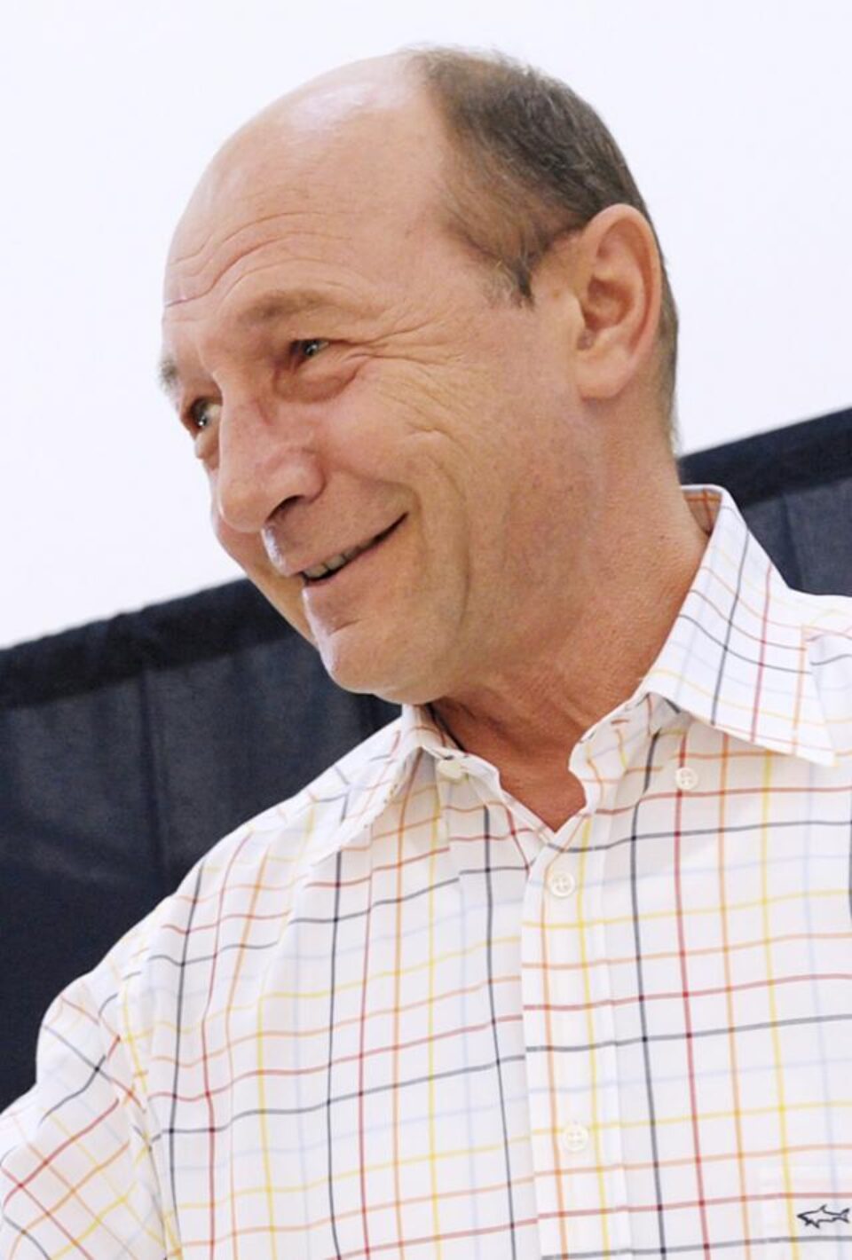 Băsescu: Țara se prăbușește