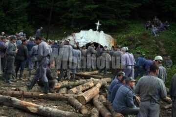 Minerii s-au îndreptat spre mina unde au rămas blocați