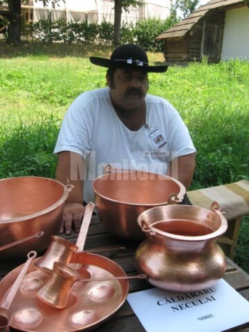 Ieri s-a deschis Târgul Meșterilor Populari, la Muzeul Satului Bucovinean
