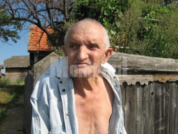 Iulian Cucu din Vornicenii Mici, în vârstă de 86 de ani, traiste în condiții groaznice