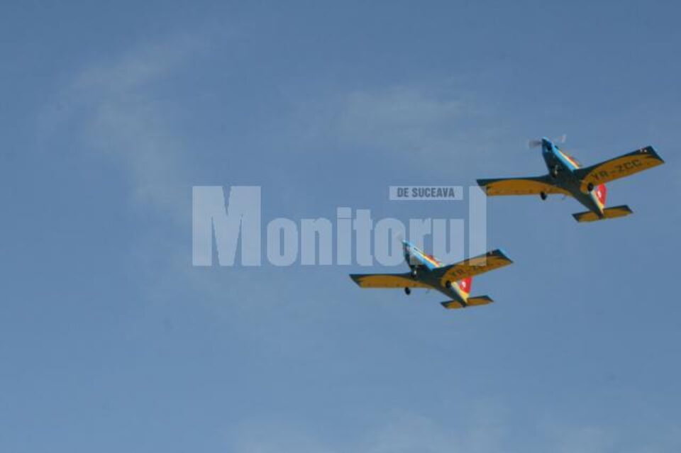 Demonstrații de măiestrie cu avioane vor avea loc astăzi și mâine la Aeroportul din Salcea