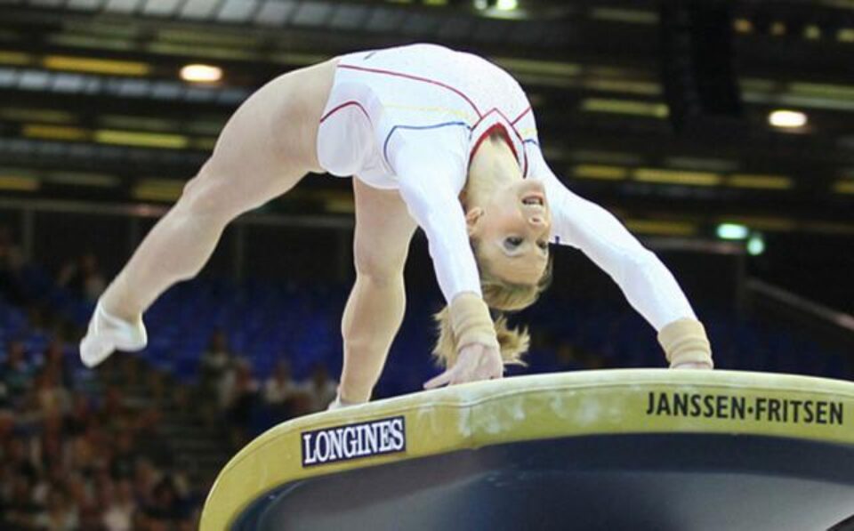 Gimnasta Sandra Izbașa a câștigat, ieri, medalia de aur, în finală la sărituri Foto: Prosport