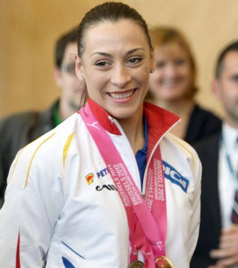 Cătălina Ponor, argint deși a fost furată grosolan de arbitrii