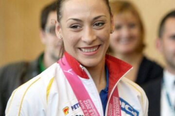 Cătălina Ponor, argint deși a fost furată grosolan de arbitrii