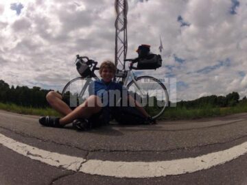 Tânărul de 19 ani a parcurs deja mare parte din traseul pe care și l-a propus