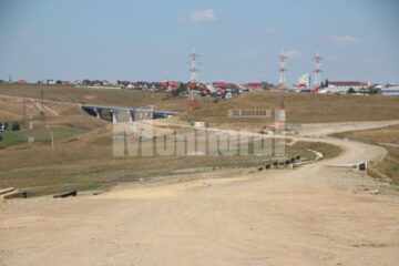 Șoseaua de centura dinspre Fălticeni este doar o mare de praf