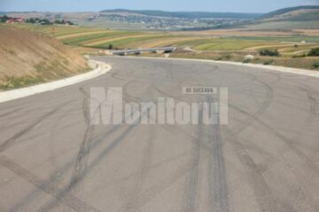 Până să fie inaugurată, șoseaua de centură este locul ideal pentru drifting