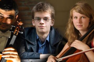 Icon Arts Trio este alcătuit din tineri muzicieni valoroși, care s-au impus la mai multe competiții naționale și internaționale