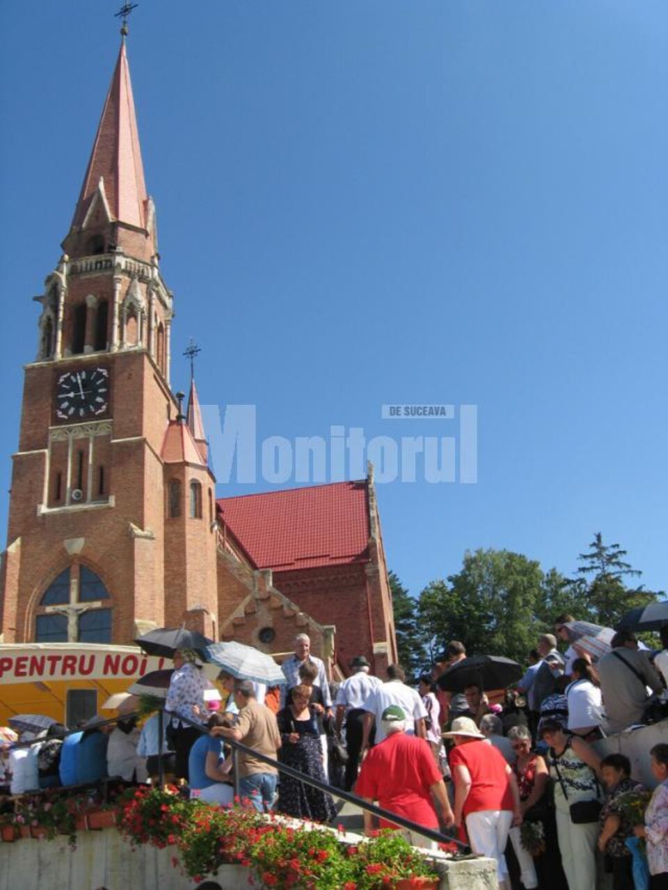 Pelerini catolici din toate colțurile țării sunt așteptați la Cacica