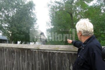 Bărbatul de 54 de ani a fost găsit spânzurat în podul casei
