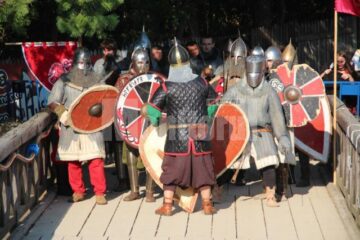 Lupte între păgâni și creștini
