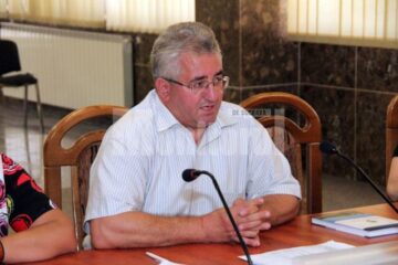 Ion Lungu: „Cei care nu trebuie neapărat să se deplaseze cu autoturismul personal să meargă cu mijloacele de transport în comun, pentru a mai reduce din numărul de mașini din trafic”