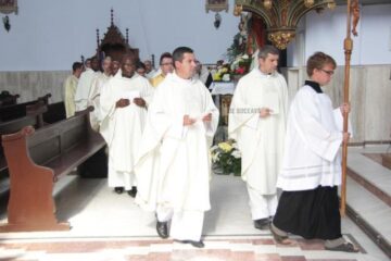 Preoți din multe țări au oficiat slujba de la Cacica