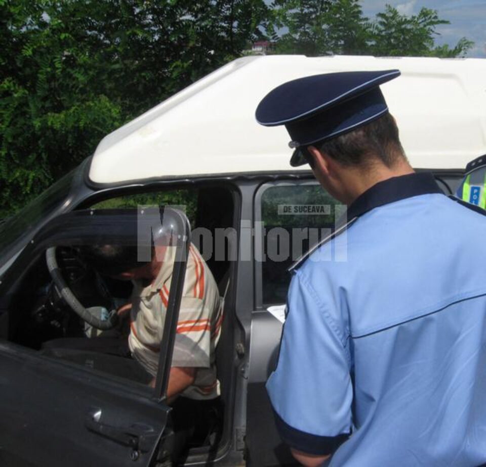 Polițiștii au identificat în trafic mai mulți șoferi aflați sub influența alcoolului