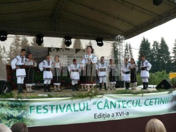 La Dorna Arini, a XVI-a ediție a Festivalului „Cântecul cetinii”