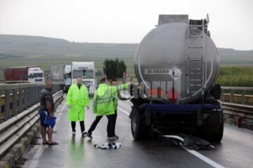 Autocisterna a suferit avarii minore