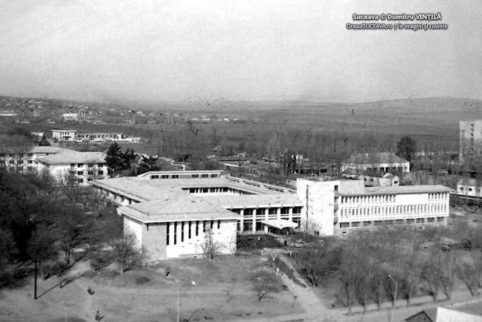 Institutul de Invatământ Superior Suceava. Foto: Dumitru Vințilă Institutul de Invatământ Superior Suceava. Foto: Dumitru Vințilă