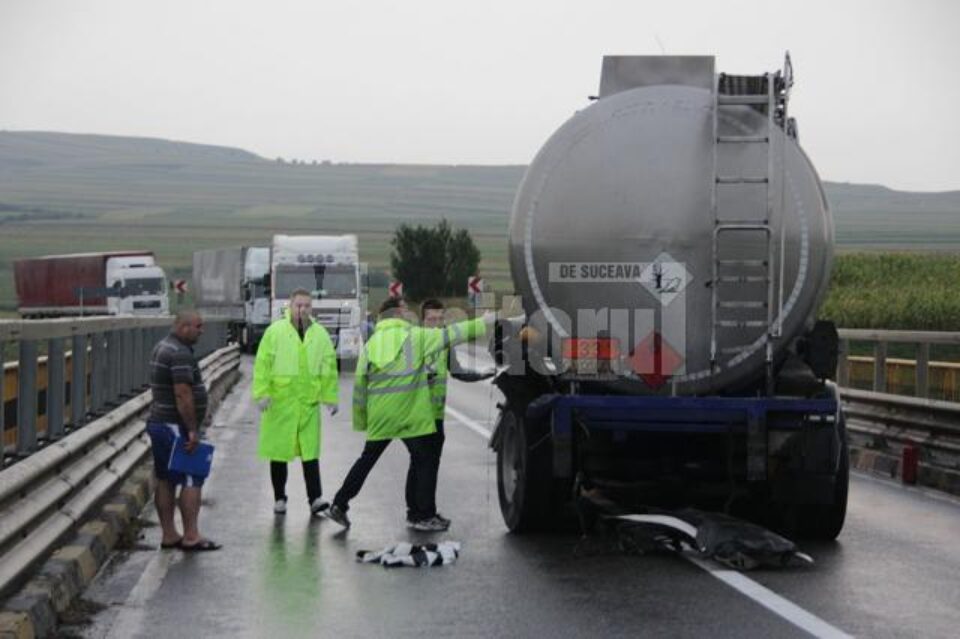 Accident teribil la Stroiești: un mort și 16 răniți
