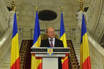 Președintele Traian Băsescu se poate reîntoarce la Palatul Cotroceni, pentru reluarea mandatului. Foto: Sorin LUPȘA