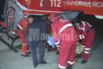 Băiatul a fost preluat de un elicopter SMURD și transportat la Spitalul de Copii „Grigore Alexandrescu” din București