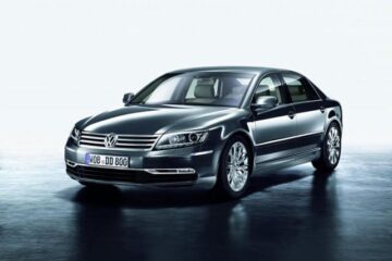 Volkswagen Phaeton urcă o treaptă mai sus în liga limuzinelor de lux
