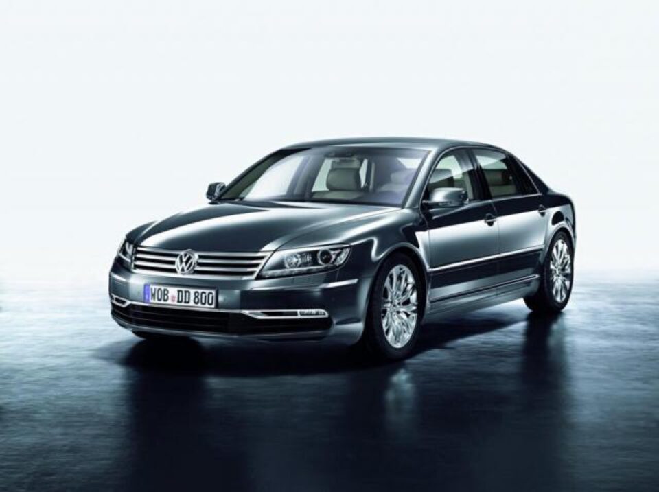 Volkswagen Phaeton urcă o treaptă mai sus în liga limuzinelor de lux