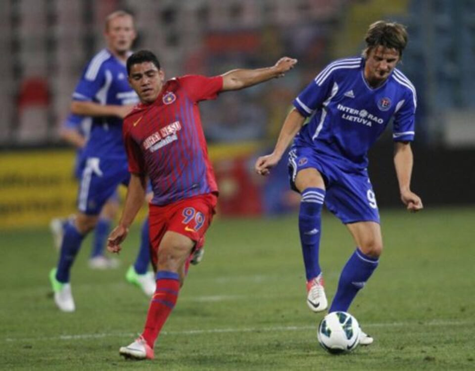 Steaua s-a calificat în grupele Ligii Europa după o dublă lejeră cu Ekranas