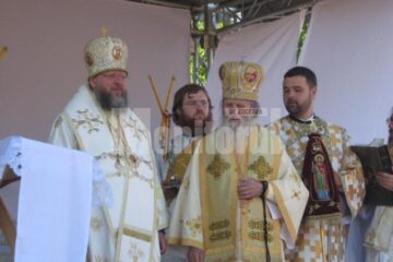 PS Meletie, Episcopul Hotinului, și IPS Pimen, Arhiepiscopul Sucevei și Rădăuților