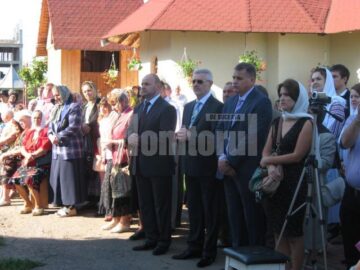 Consulul general al Ucrainei la Suceava, Vasily Boieciko, și consulul Vasily Nerovney, împreună cu fostul viceprimar al Sucevei Viorel Seredenciuc