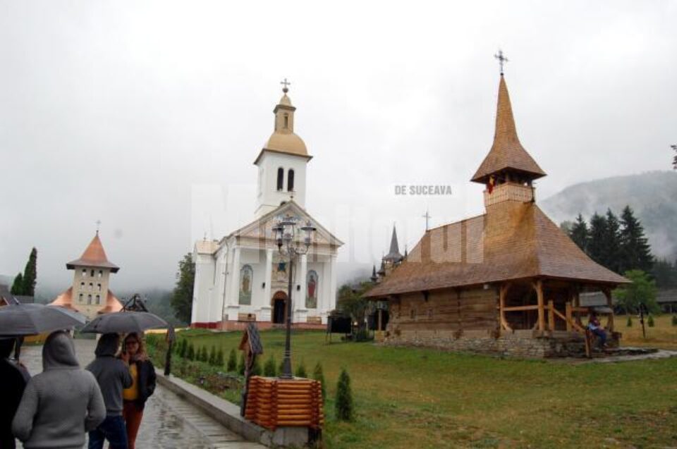 Școala de vară organizată de asociația „Mereu tineri”