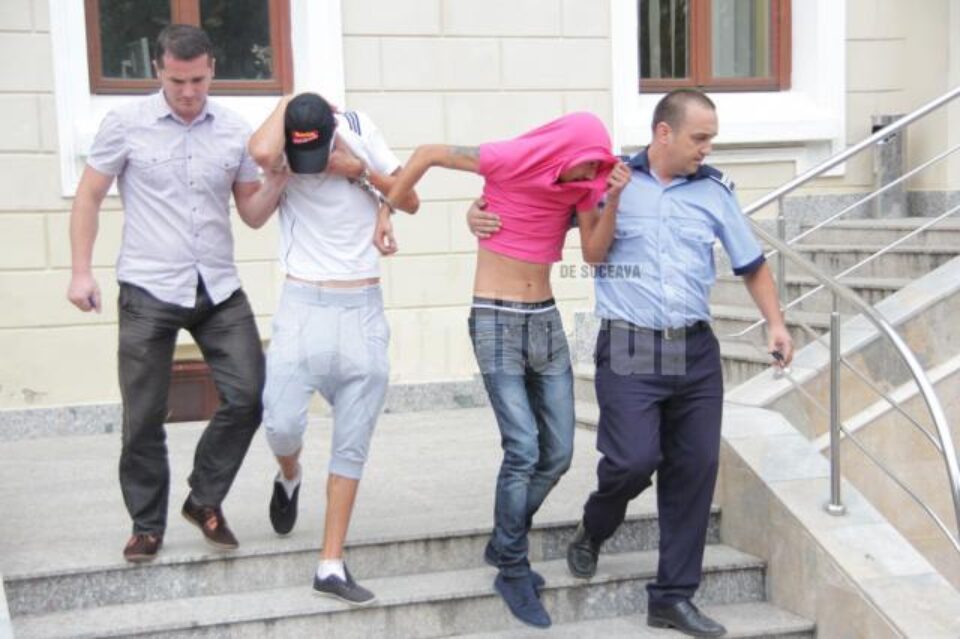 Trei dintre suspecți au fost arestați preventiv ieri după amiază