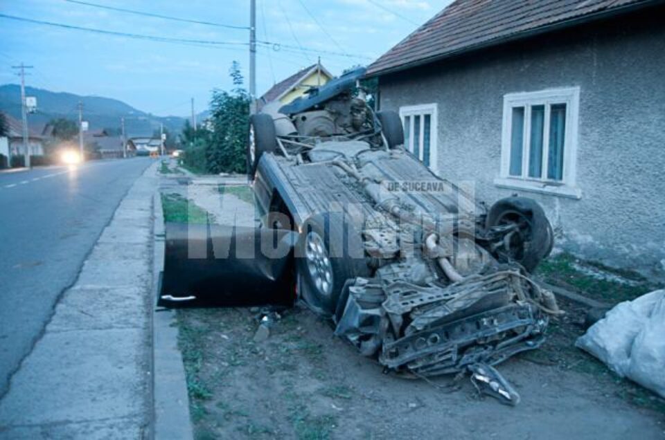 Mașina implicată în accidentul de la Câmpulung Moldovenesc
