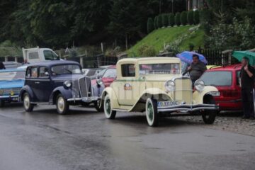 Mașini de epocă la Raliul „Carpati Retro”