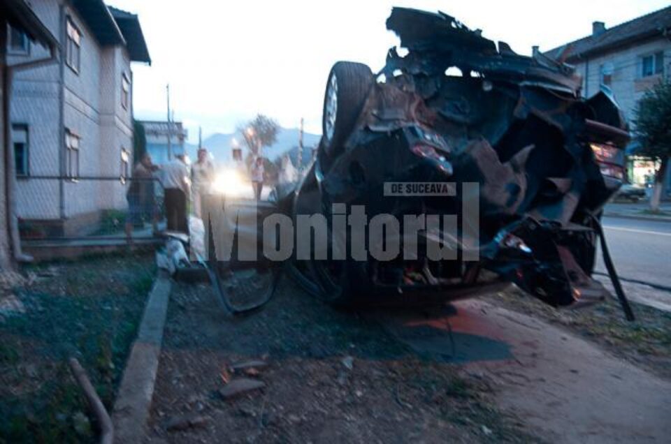 Mașina implicată în accidentul de la Câmpulung Moldovenesc