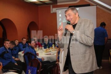 Stefan Birtalan a încântat asistența cu întâmplări hazlii din cariera sa