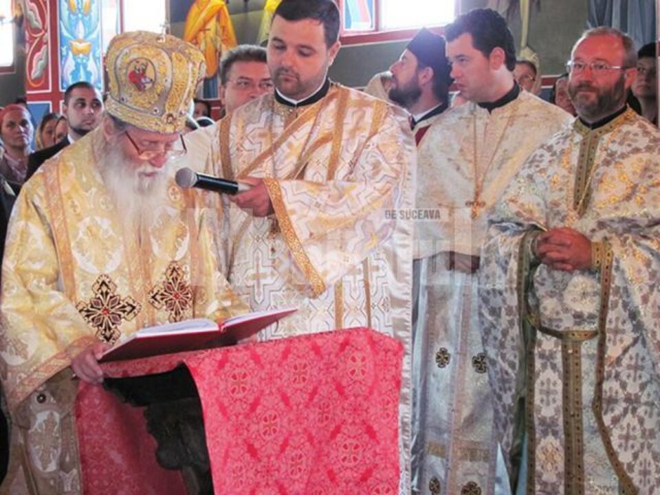 ÎPS Pimen a slujit duminică în parohia Nicani-Zamostea, Protopopiatul Rădăuți ÎPS Pimen a slujit duminică în parohia Nicani-Zamostea, Protopopiatul Rădăuți