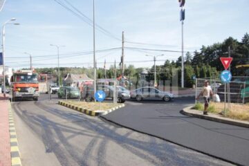 Traficul auto va fi închis pe două benzi în sensul giratoriu din centrul Sucevei