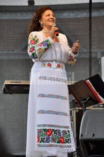 Irina Loghin, urmărită în concert de sute de pătrăuțeni