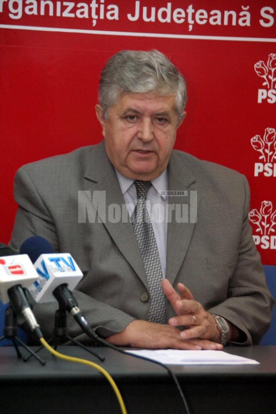 Senatorii Gavril Mârza și Orest Onofrei vor candida pentru un mandat de deputat în Colegiul uninominal 3 - Cacica și Cajvana