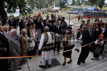 Bucurie și emoție la inaugurarea școlii din Pătrăuți